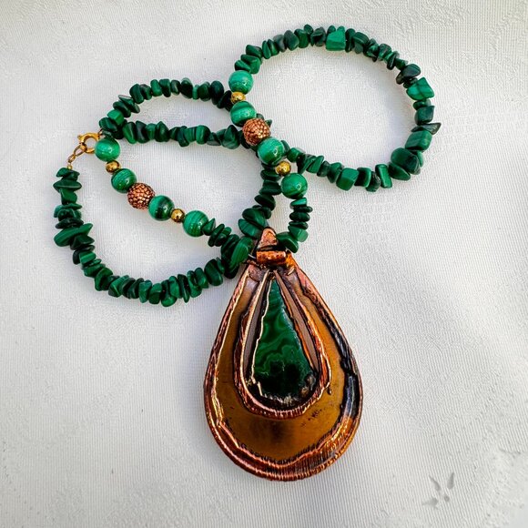 Artisan Malachite Necklace - Picture 6 of 7